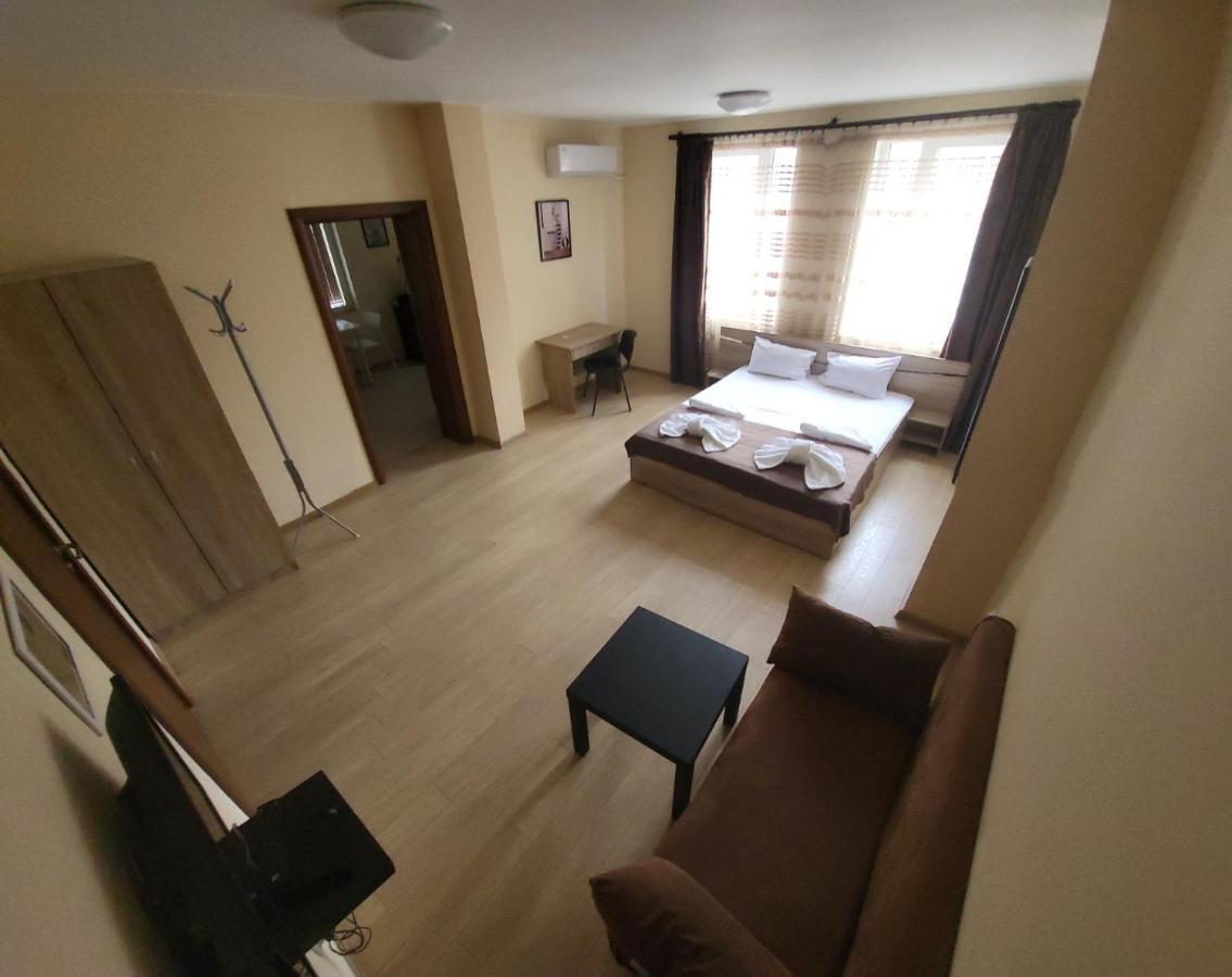 Twain Apart&rooms Apart Otel 3*
