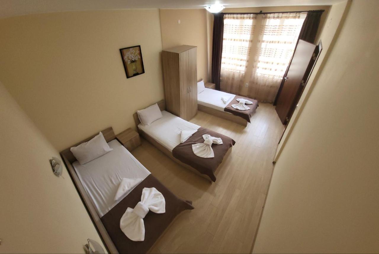 Twain Apart&rooms Sofya