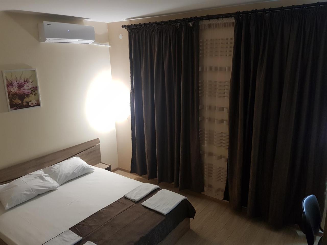 Апарт-готель Twain Apart&rooms