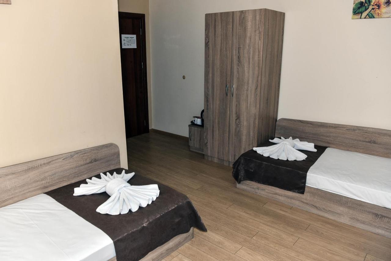 Twain Apart&rooms Апарт-готель 3*